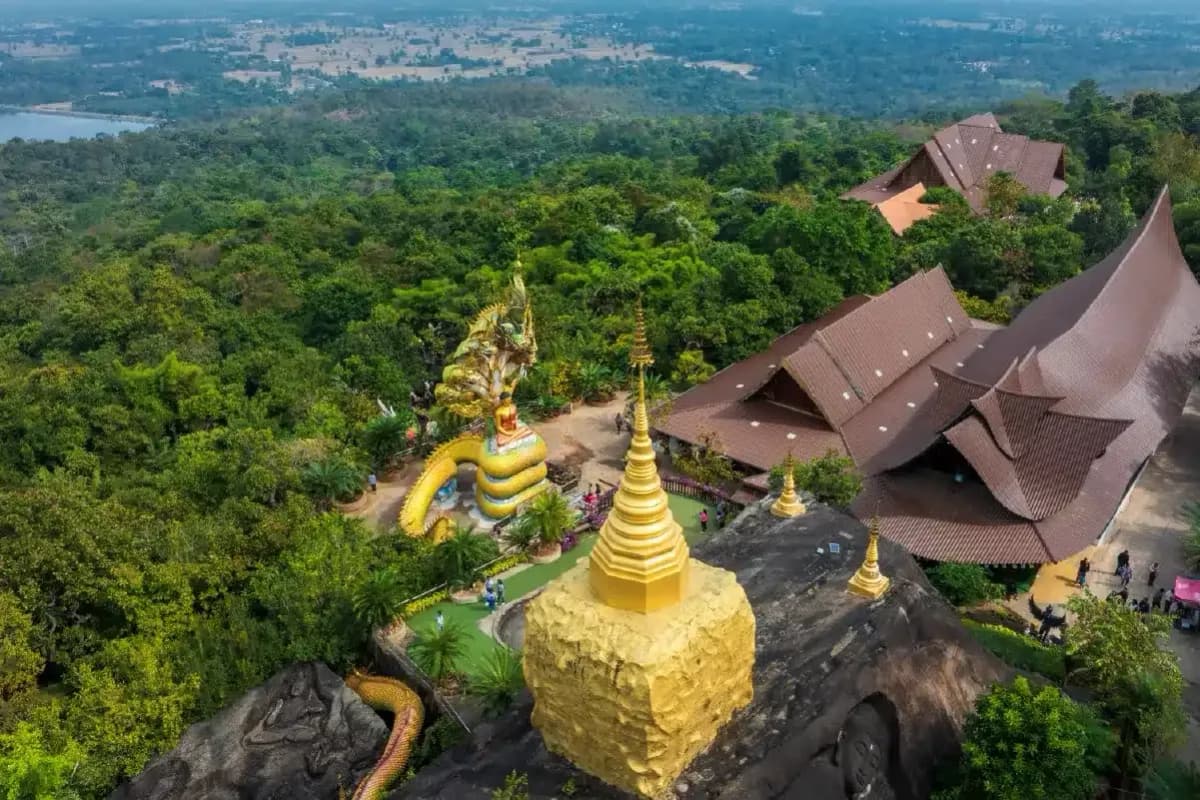 สกลนคร